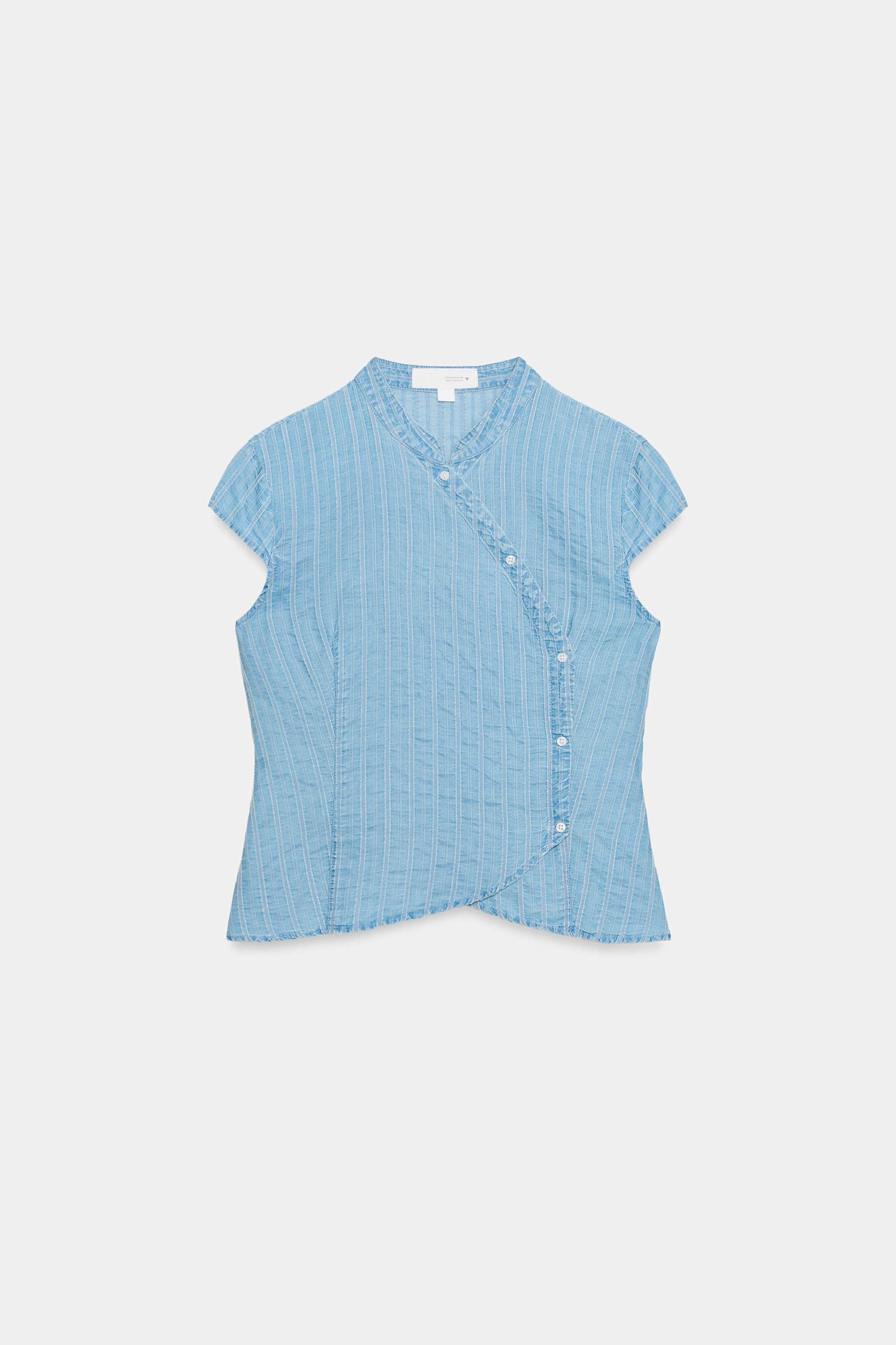 STRIPED BUTTON-FRONT WRAP TOP